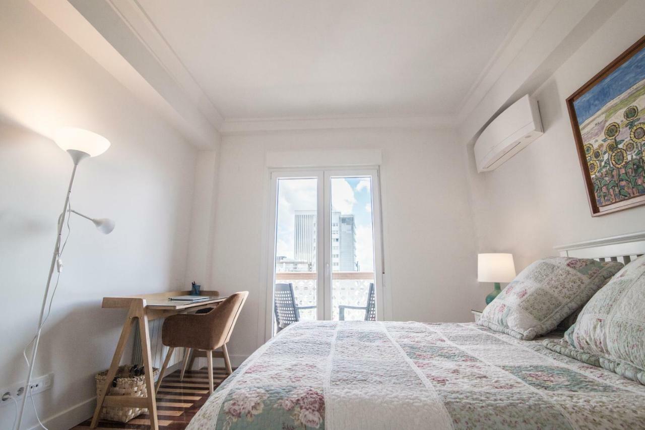 Elegant Retreat Business District Bernabeu Apartment Madrid Ngoại thất bức ảnh